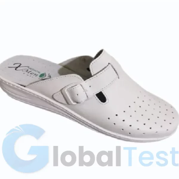 Sabot orthopédique léger, antibactérien, antidérapant et résistant à l’eau, conçu pour offrir un confort optimal aux professionnels de la santé, de la restauration et de l'industrie, avec une semelle ergonomique et respirante pour une utilisation prolongée.