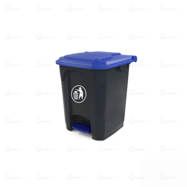 Poubelle tri-sélectif 30L bleue avec pédale antidérapante, équipée de 4 roues pour un déplacement facile, système de fixation latérale pour relier plusieurs bacs entre eux, idéale pour la gestion des déchets recyclables dans les environnements professionnels, design hygiénique et pratique