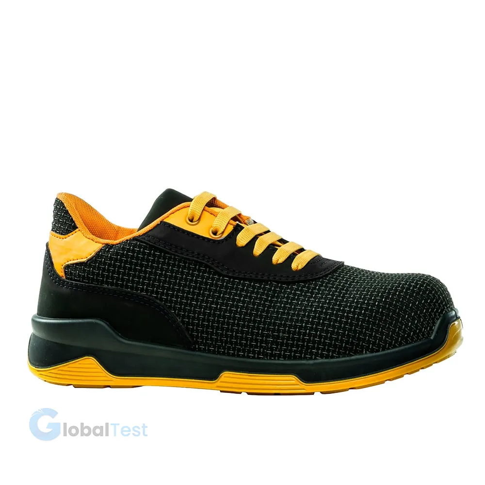 Chaussures de sécurité SPARK/B Jaune S3 – modèle bas conforme à la norme EN ISO 20345:2011 (classe S3), tige en microfibre hydrofuge jaune, doublure en tissu respirant, embout en acier inoxydable offrant une protection jusqu’à 200 joules, semelle en PU mono-densité antidérapante, résistante aux huiles et perforations, première de propreté amovible et antibactérienne