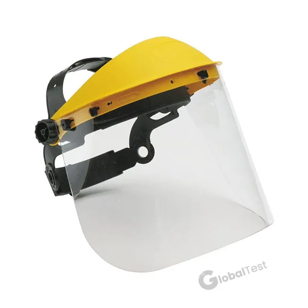 Visière claire préformée en polycarbonate, dimensions 30 x 19 cm, offrant une protection efficace contre les projections, éclaboussures et particules volantes jusqu'à 120 m/s (6 mm). Fabriquée en polyéthylène pour la partie avant et en polycarbonate pour la visière, assurant une excellente résistance aux chocs et une clarté visuelle maximale. Serre-tête réglable pour un ajustement confortable, poids léger de 250 g, compatible avec le port de lunettes de sécurité. Idéale pour les environnements industriels, médicaux ou de laboratoire. Conforme aux normes européennes en vigueur.