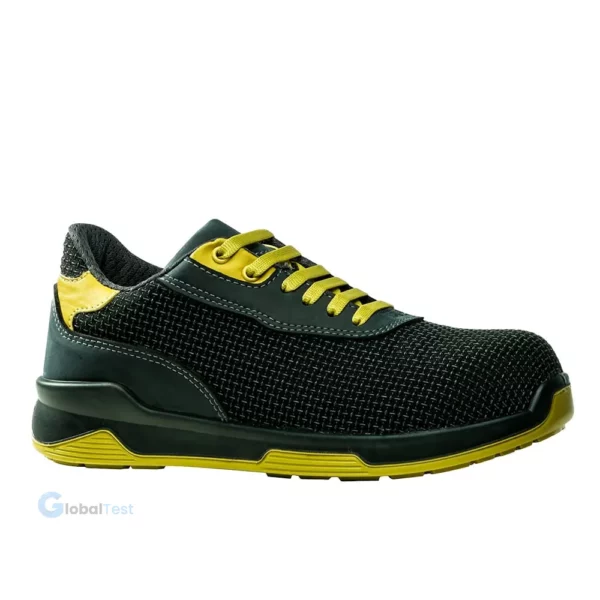 Les chaussures SPARK/B VERT S3 offrent un confort optimal, une légèreté accrue et une protection renforcée, idéales pour les professionnels exigeants.
